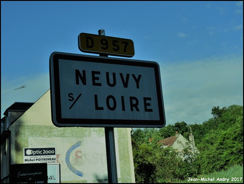 Neuvy-sur-Loire 58 - Jean-Michel Andry.jpg