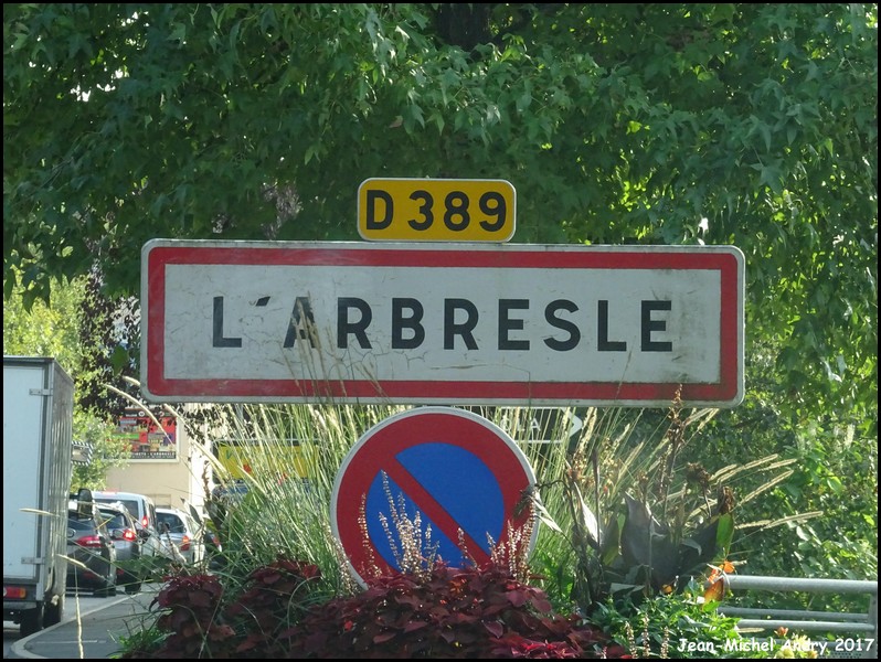 L' Arbresle 69 - Jean-Michel Andry.jpg