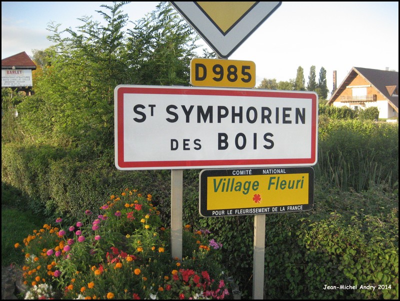 Saint-Symphorien-des-Bois 71 - Jean-Michel Andry.jpg