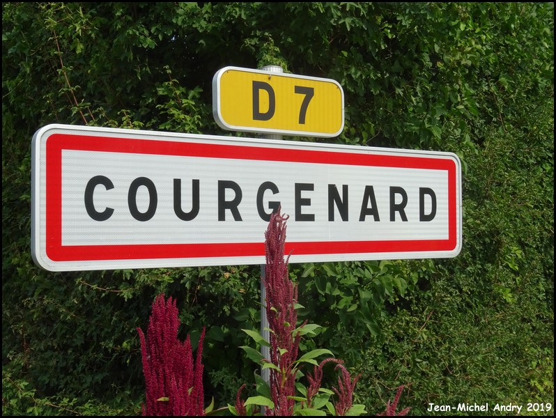 Courgenard 72 - Jean-Michel Andry.jpg
