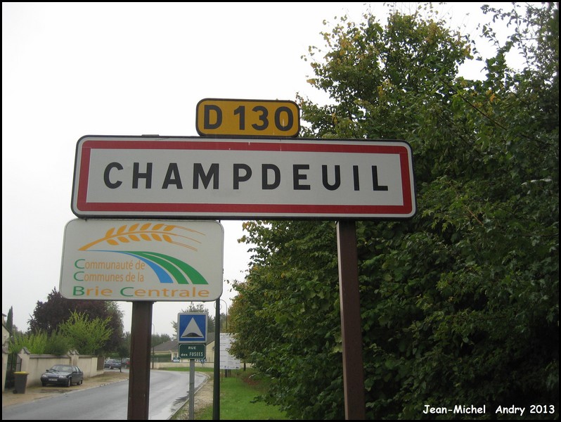 Champdeuil 77 - Jean-Michel Andry.jpg