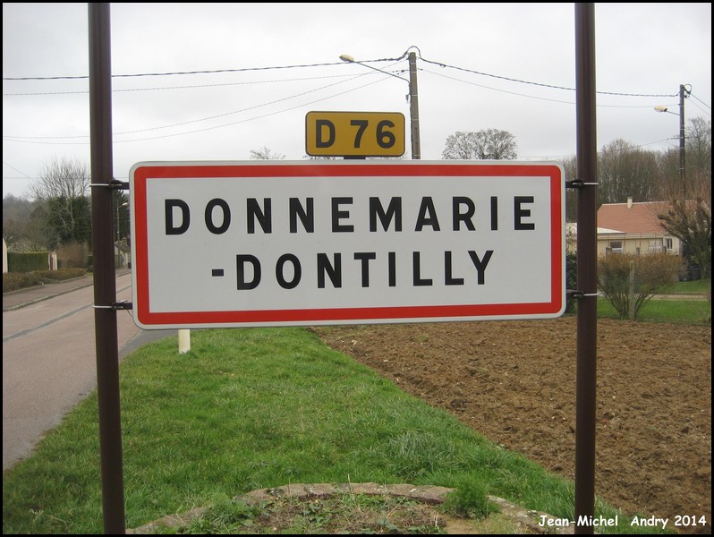 Donnemarie-Dontilly 77 - Jean-Michel Andry.jpg