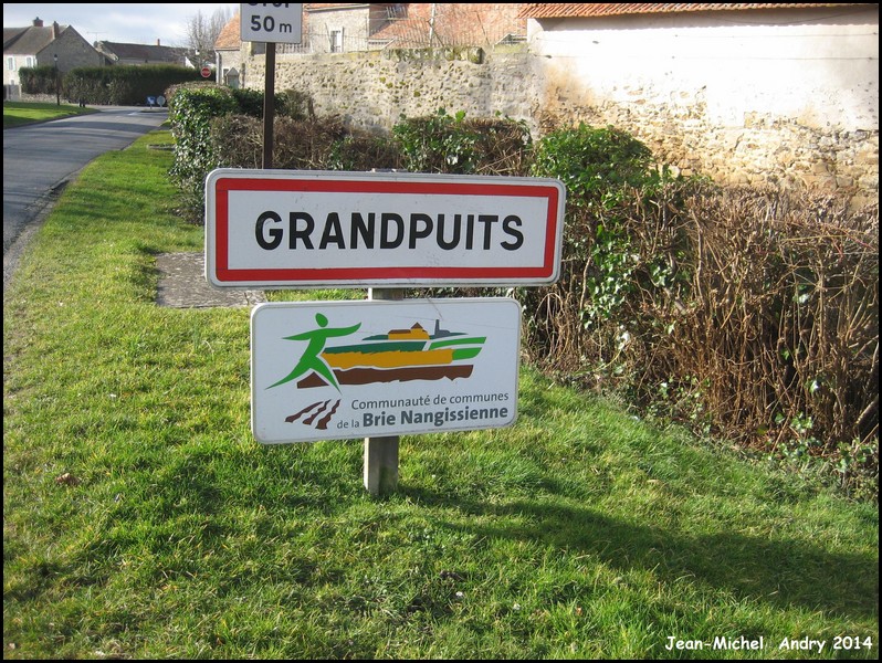 Grandpuits-Bailly-Carrois 1 77 - Jean-Michel Andry.jpg