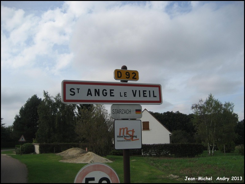 Saint-Ange-le-Viel 77 - Jean-Michel Andry.jpg