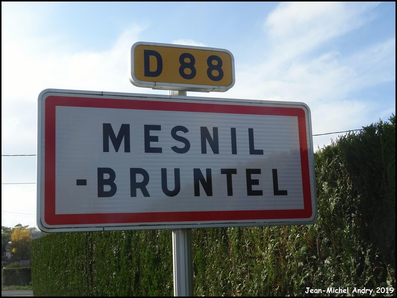 Mesnil-Bruntel 80 - Jean-Michel Andry.jpg