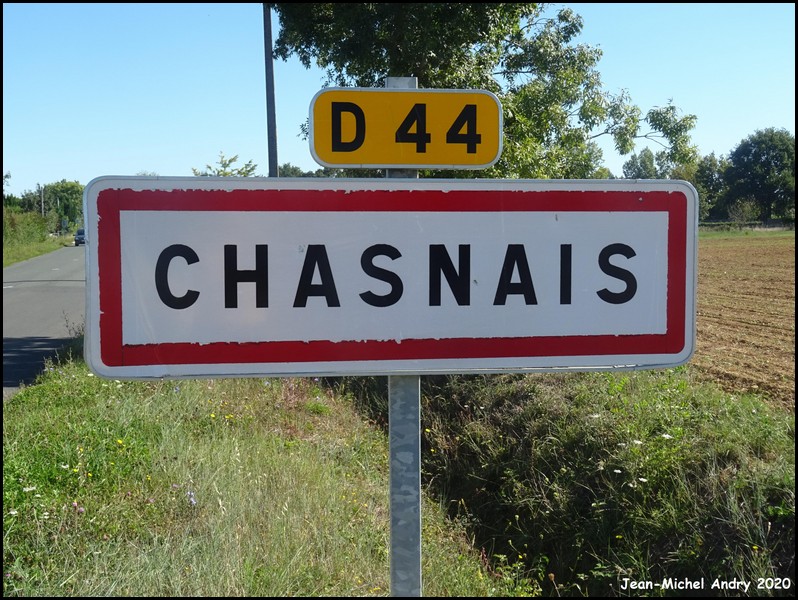 Chasnais 85 - Jean-Michel Andry.jpg