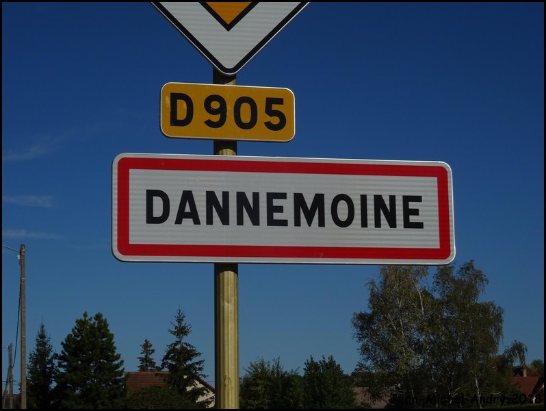 Dannemoine 89 - Jean-Michel Andry.jpg