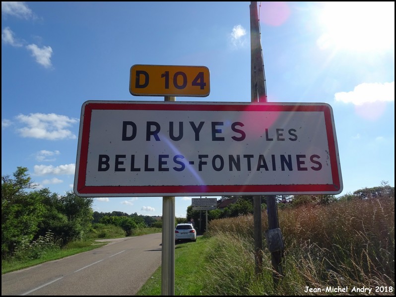 Druyes-les-Belles-Fontaines 89 - Jean-Michel Andry.jpg