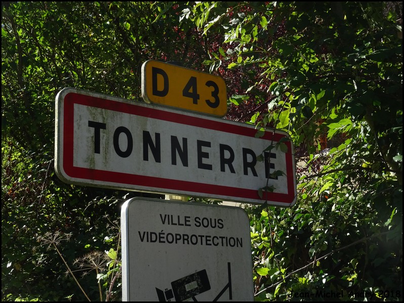 Tonnerre 89 - Jean-Michel Andry.jpg