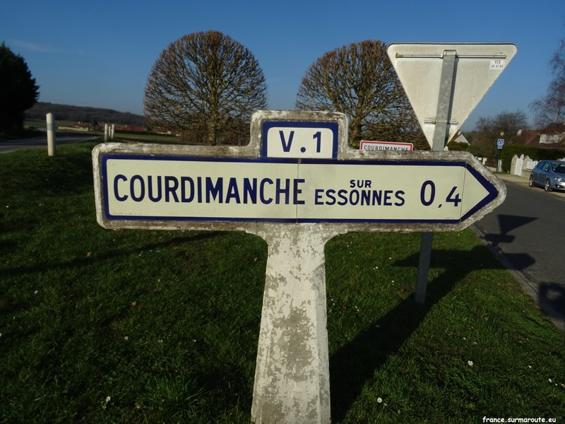 Courdimanche-sur-Essonne.JPG