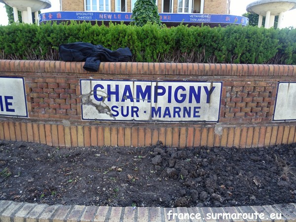 Entrée Champigny-sur-Marne.JPG